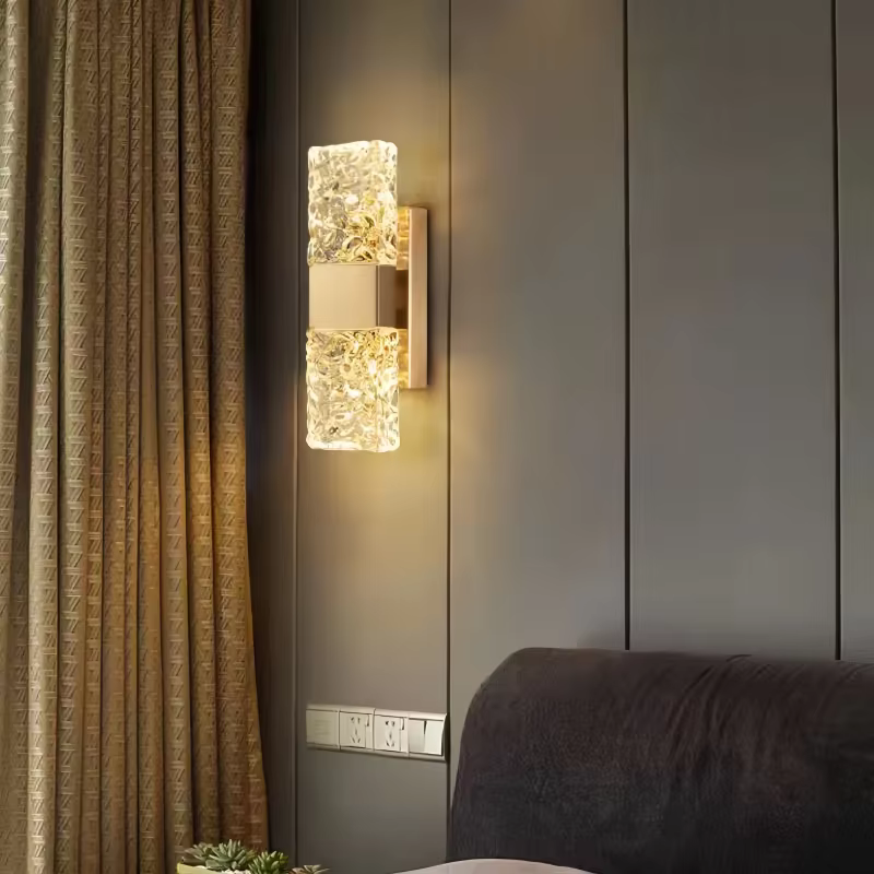 Lampe murale en cristal de luxe postmoderne, lumière en verre, mur de fond de salon, lampe d'escalier d'allée, lampe de chevet simple de chambre à coucher