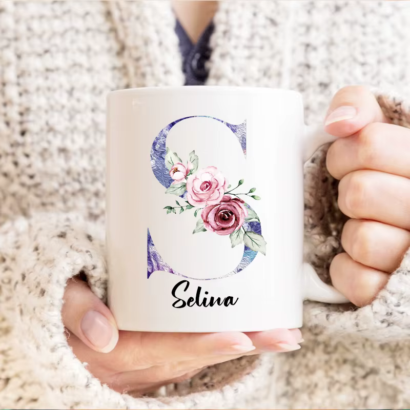 Tasse à café florale personnalisée avec nom