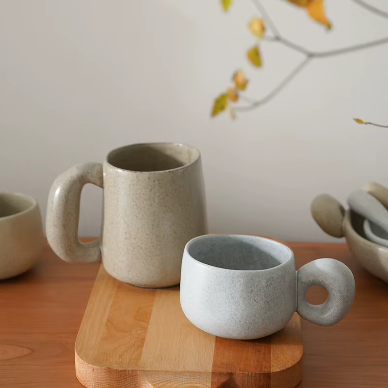 Tasse à café rétro en grès japonais
