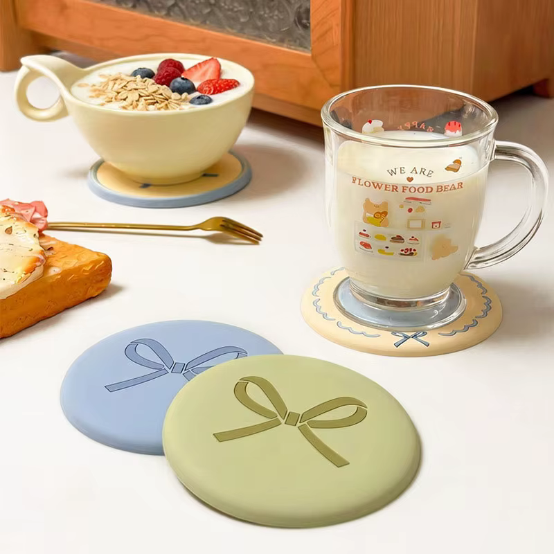 Ensemble de sous-verres en forme de nœud de couleur pastel