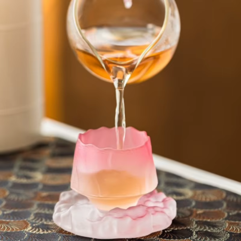 Tasse en verre dégradé japonais "Glacier Pink"