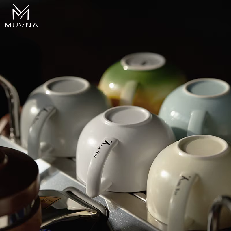 Ensemble tasse à café en céramique MUVNA avec soucoupe