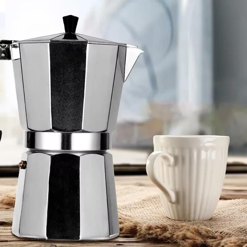 Cafetière italienne Moka en aluminium