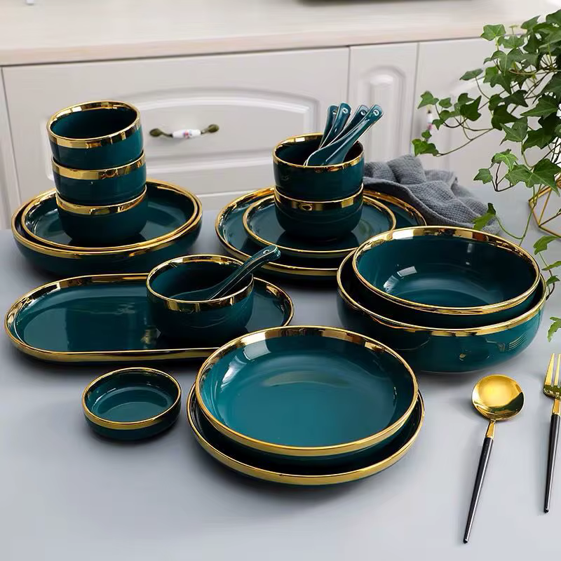 Petits plats en céramique