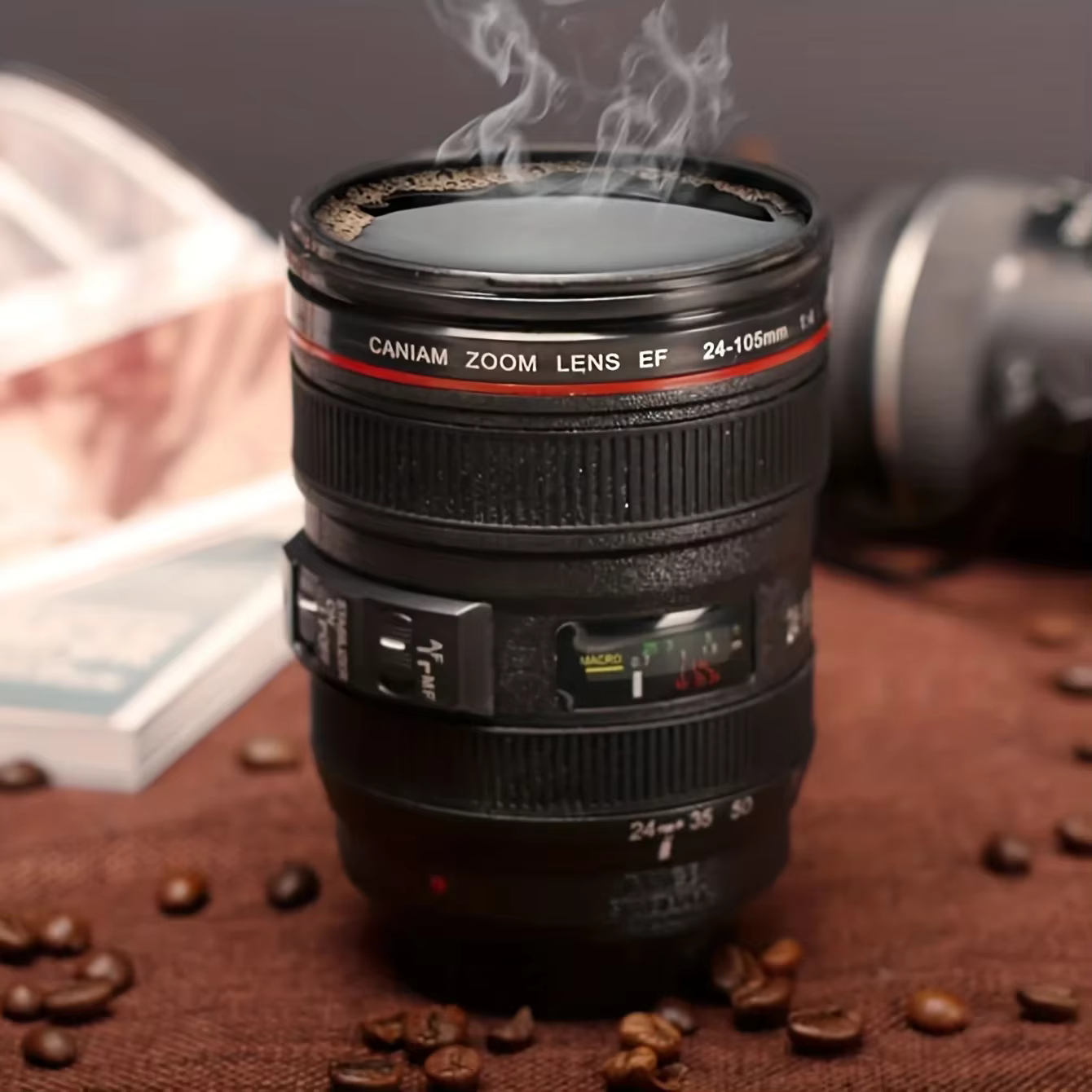 Tasse à café en acier inoxydable avec objectif d'appareil photo