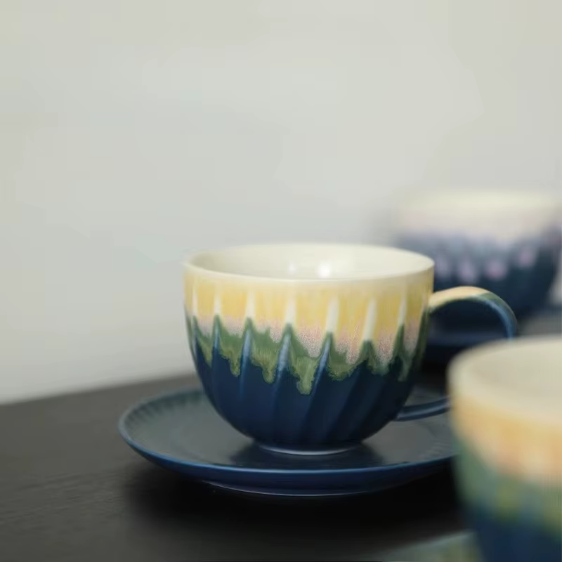Tasse à café en céramique dégradée élégante
