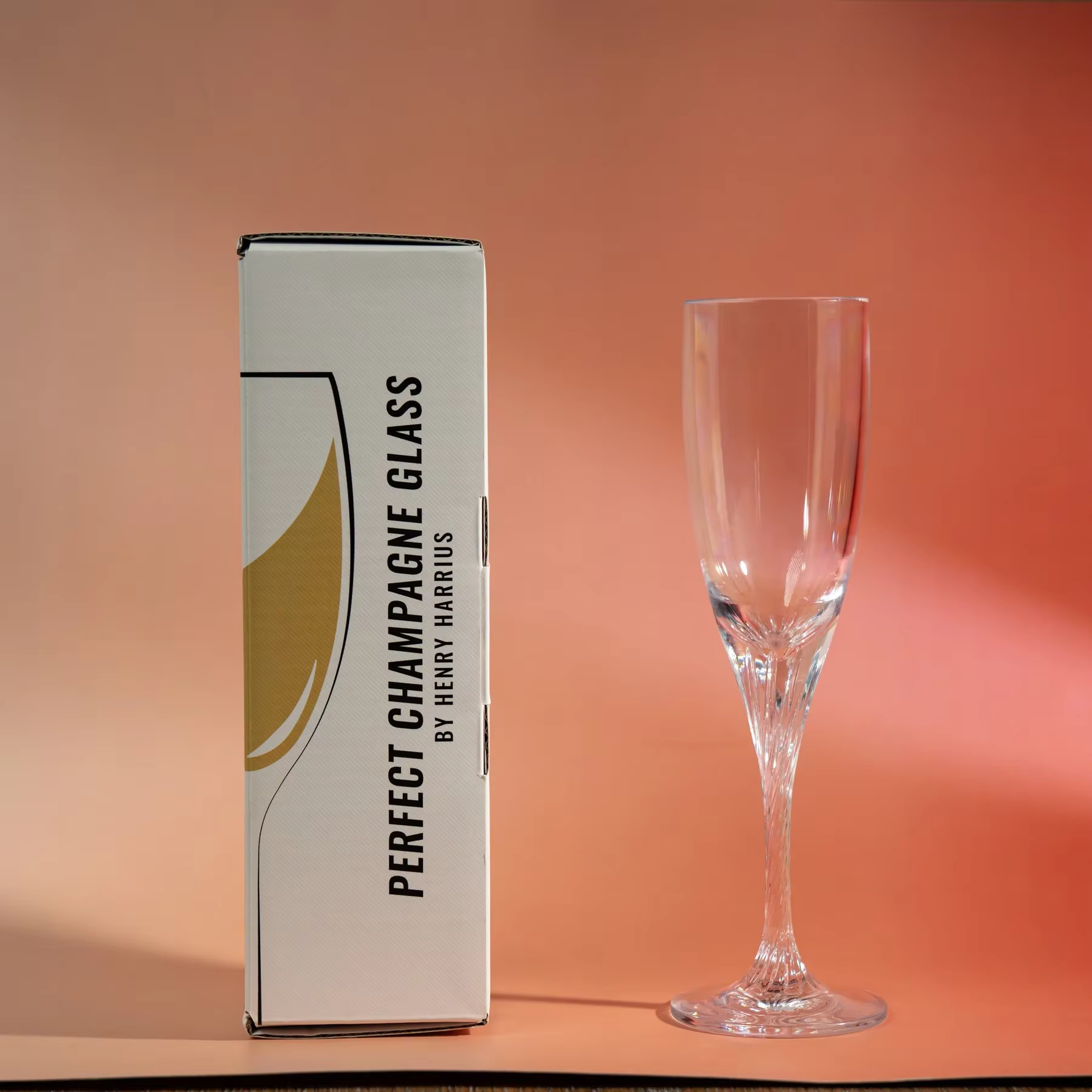 Verre à eau parfait et verre à Champagne parfait