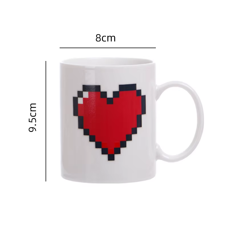 Tasse en céramique à changement de documents en forme de cœur de pêche