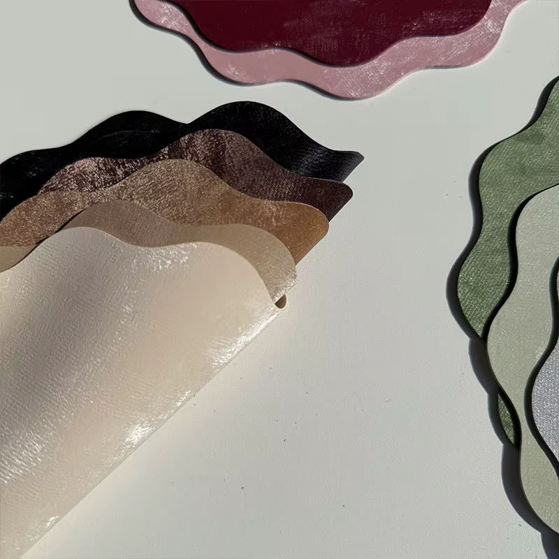 Sous-verre et set de table en similicuir velours