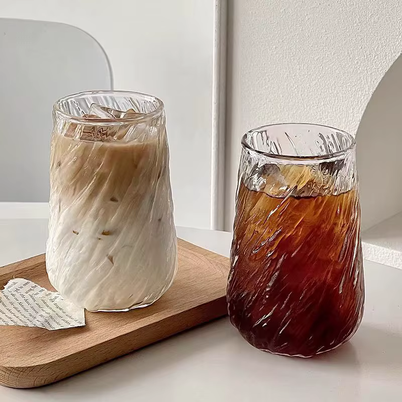 Tasse à café faite à la main avec Texture d'écorce d'arbre