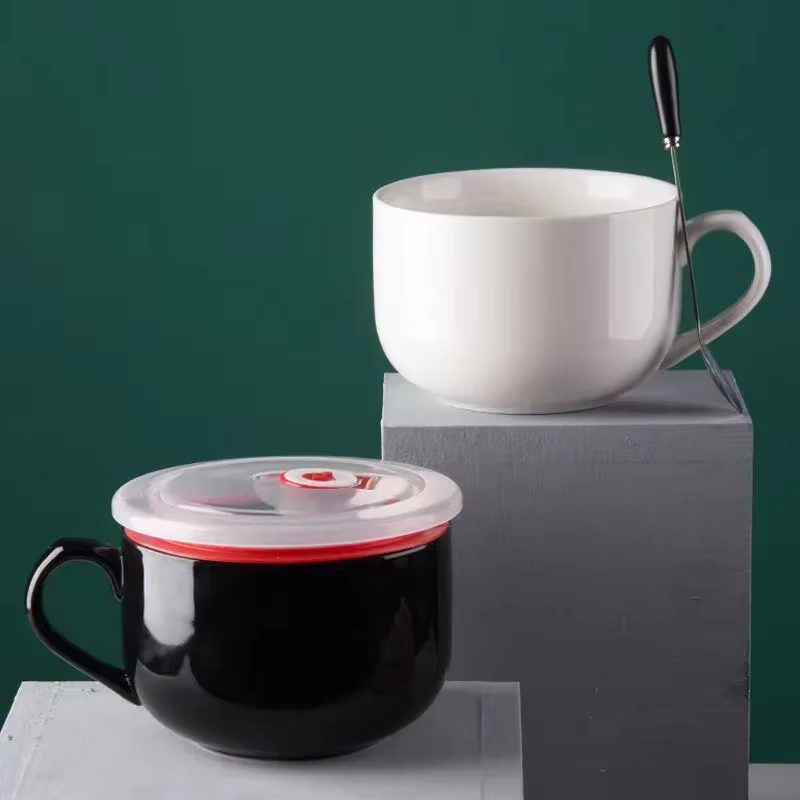 Tasse à café en céramique de grande capacité avec cuillère