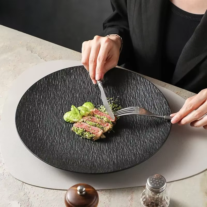 Assiette peu profonde à motif de pierre en céramique de 8 pouces
