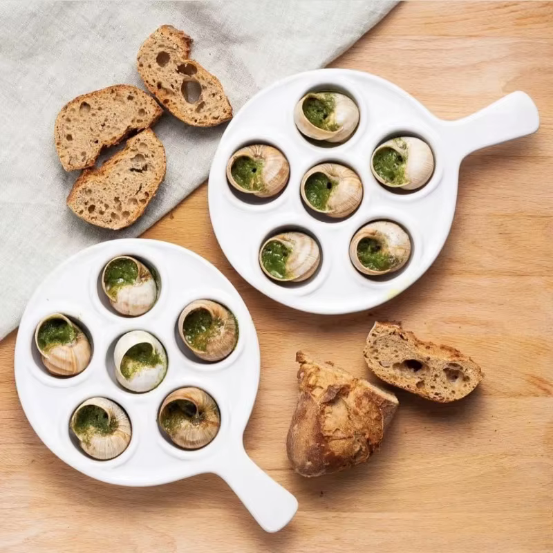 Assiette d'escargot cuite au four français