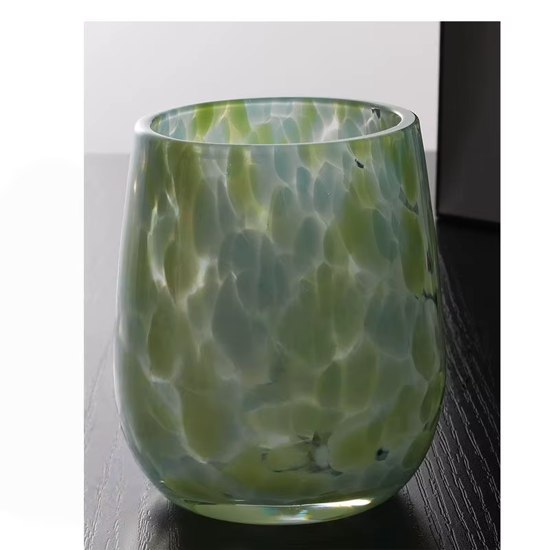 Verre vert à pointe colorée