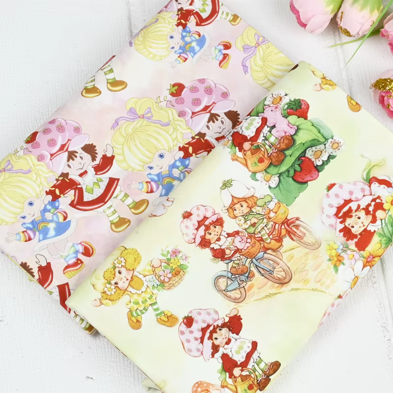 Tissu 100% coton imprimé fraise fille dessin animé, tissu Patchwork cousu, vêtements de bricolage, robe, Textile de maison, matériel matelassé