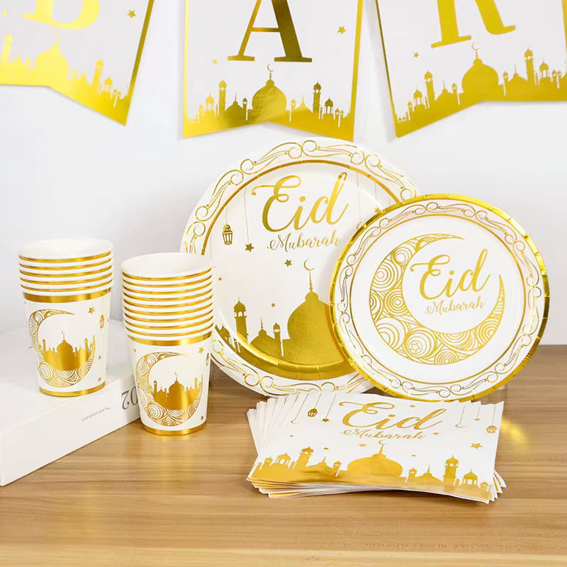 Vaisselle jetable en or blanc pour l'Eid Mubarak
