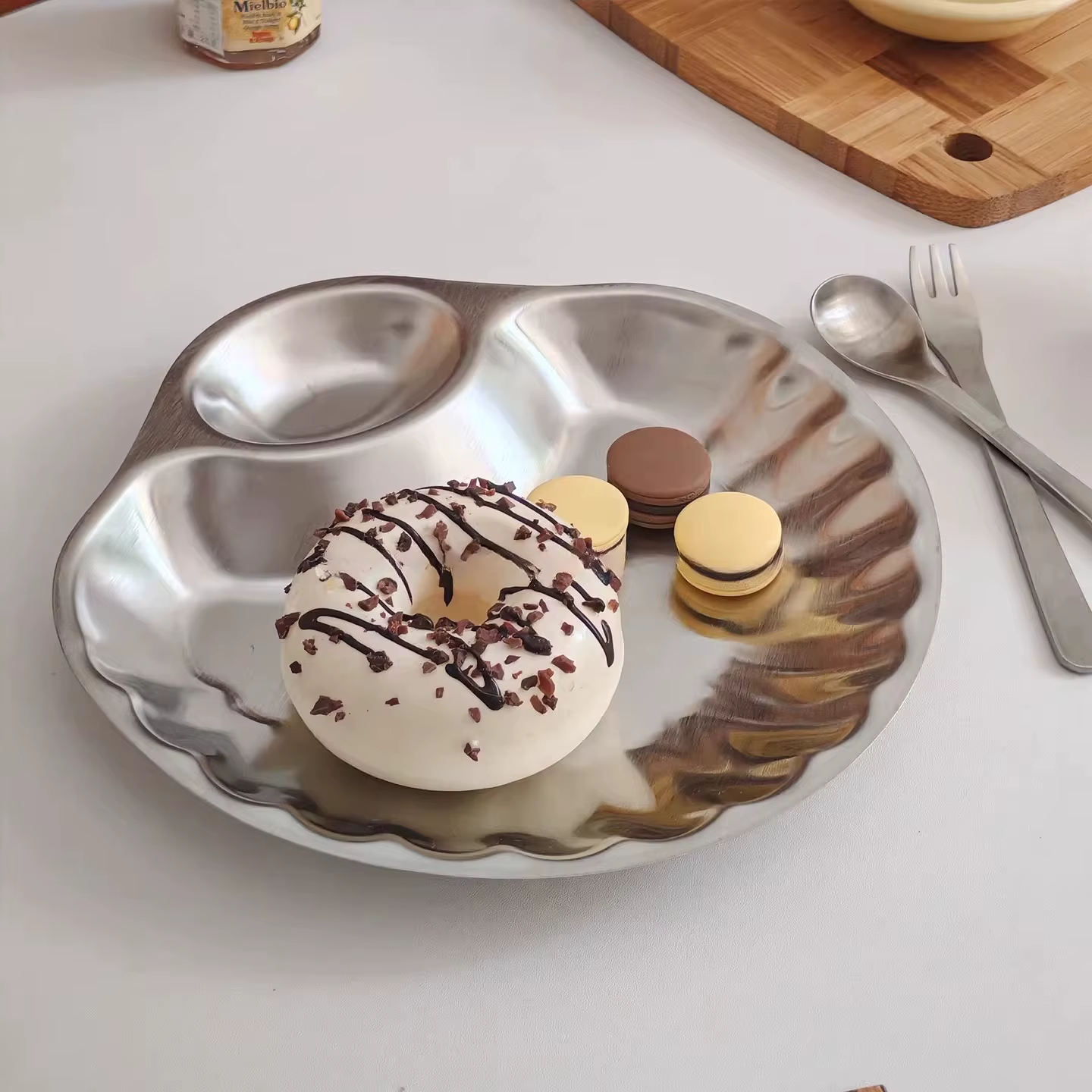 Assiette décorative en forme de coquille rétro française