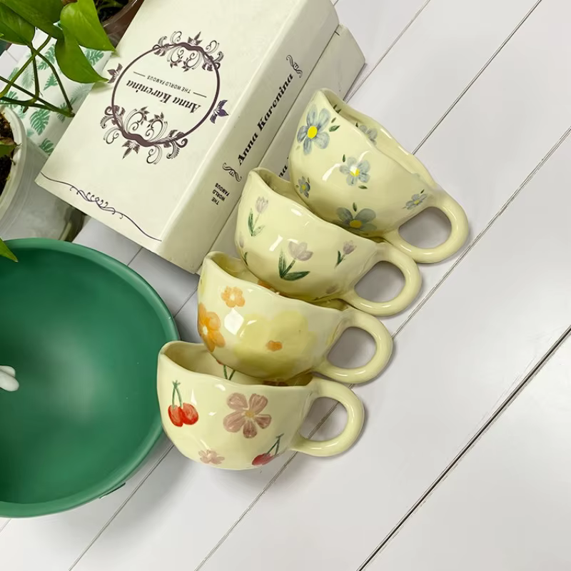 Tasses en céramique fleur irrégulière