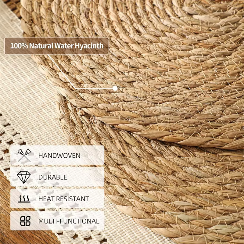 Ensemble de napperons ronds tissés
