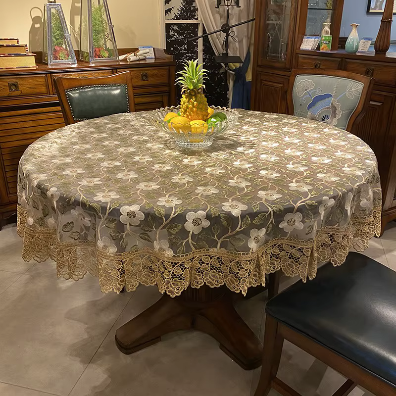 Nouvelle nappe en dentelle