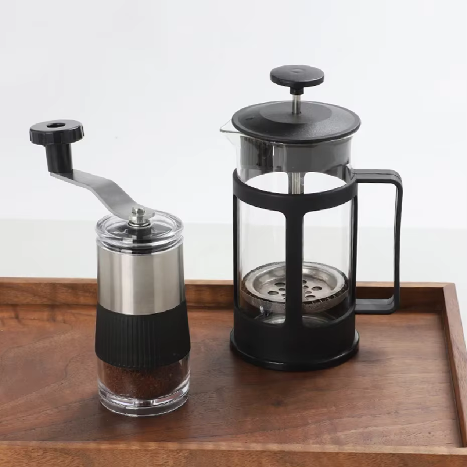 Nouveau mini moulin à café manuel portable en acier inoxydable