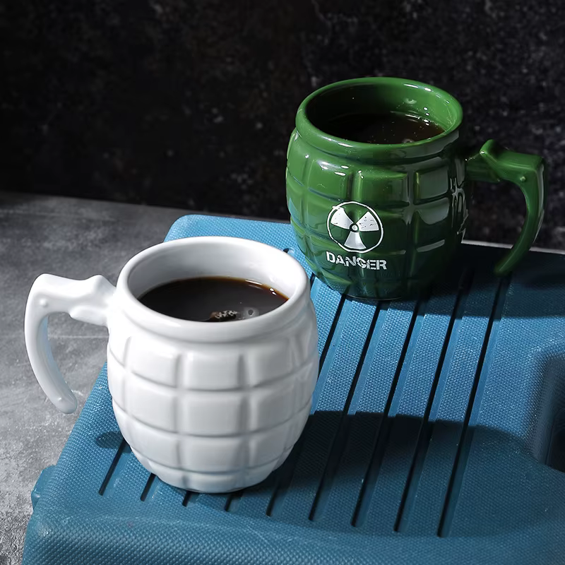Tasse à grenade en céramique, mug