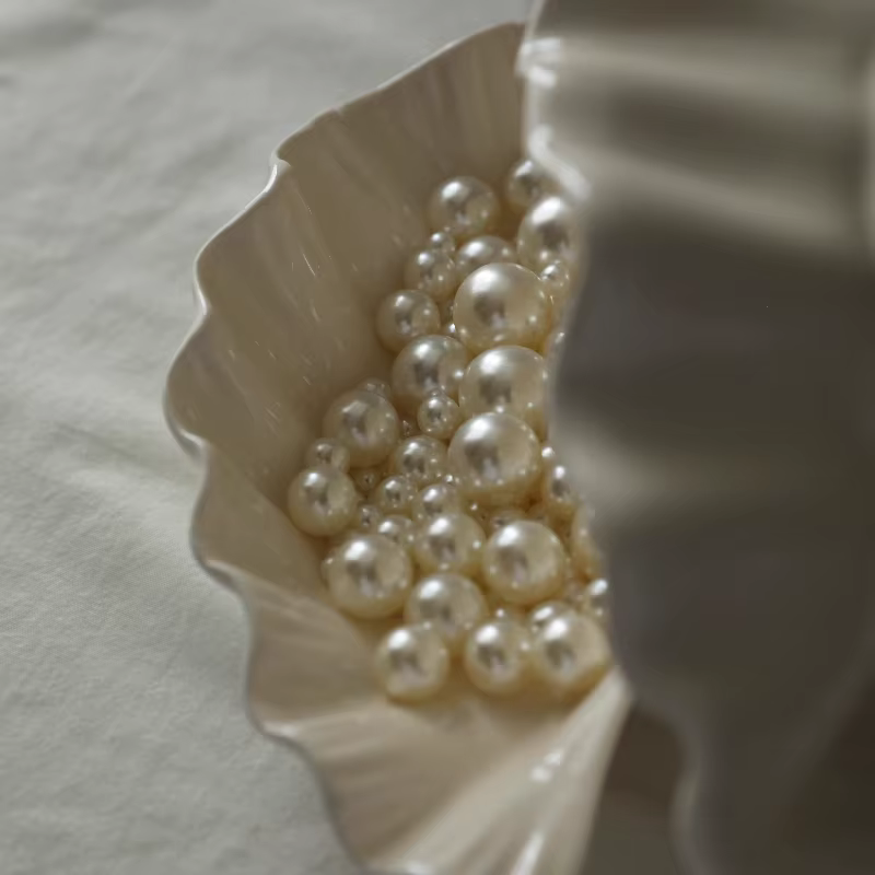 Ensemble d'assiettes en céramique scandinave