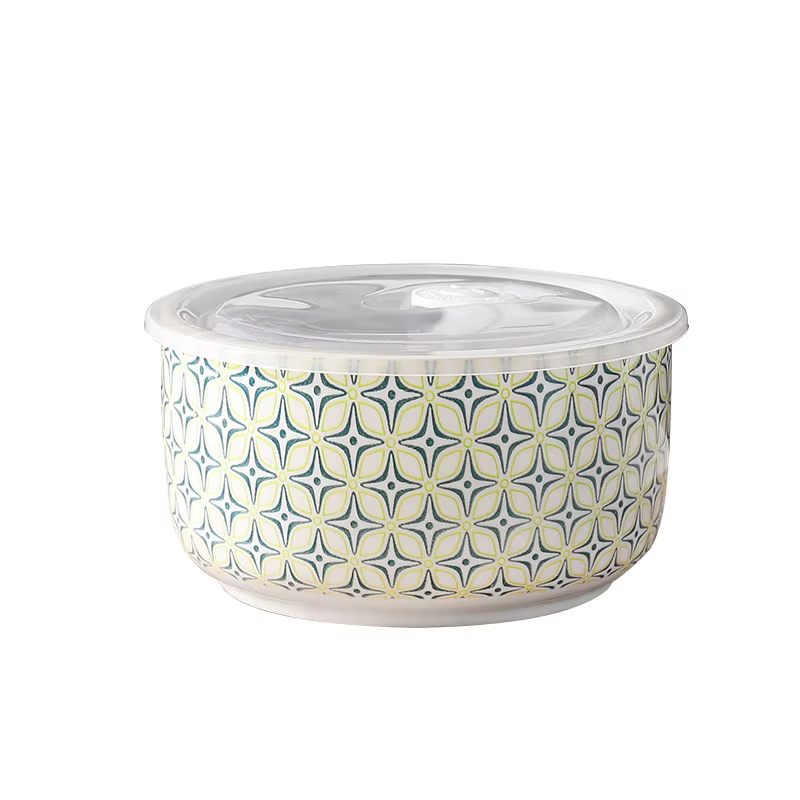 Filles en céramique avec couvercle en porcelaine