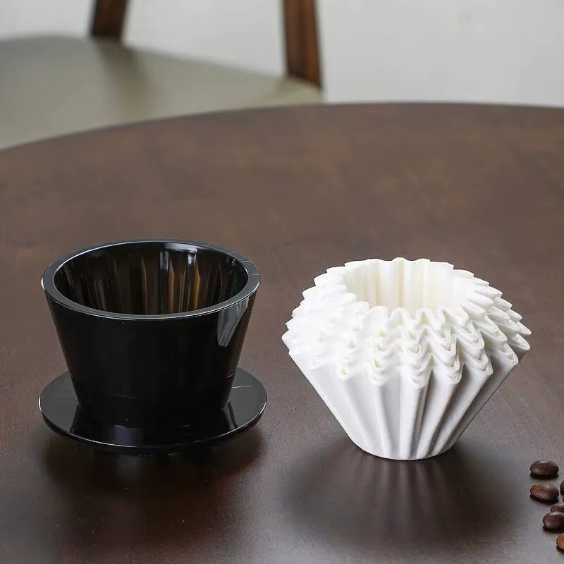 Goutteur de café oeil en cristal verser sur filtre