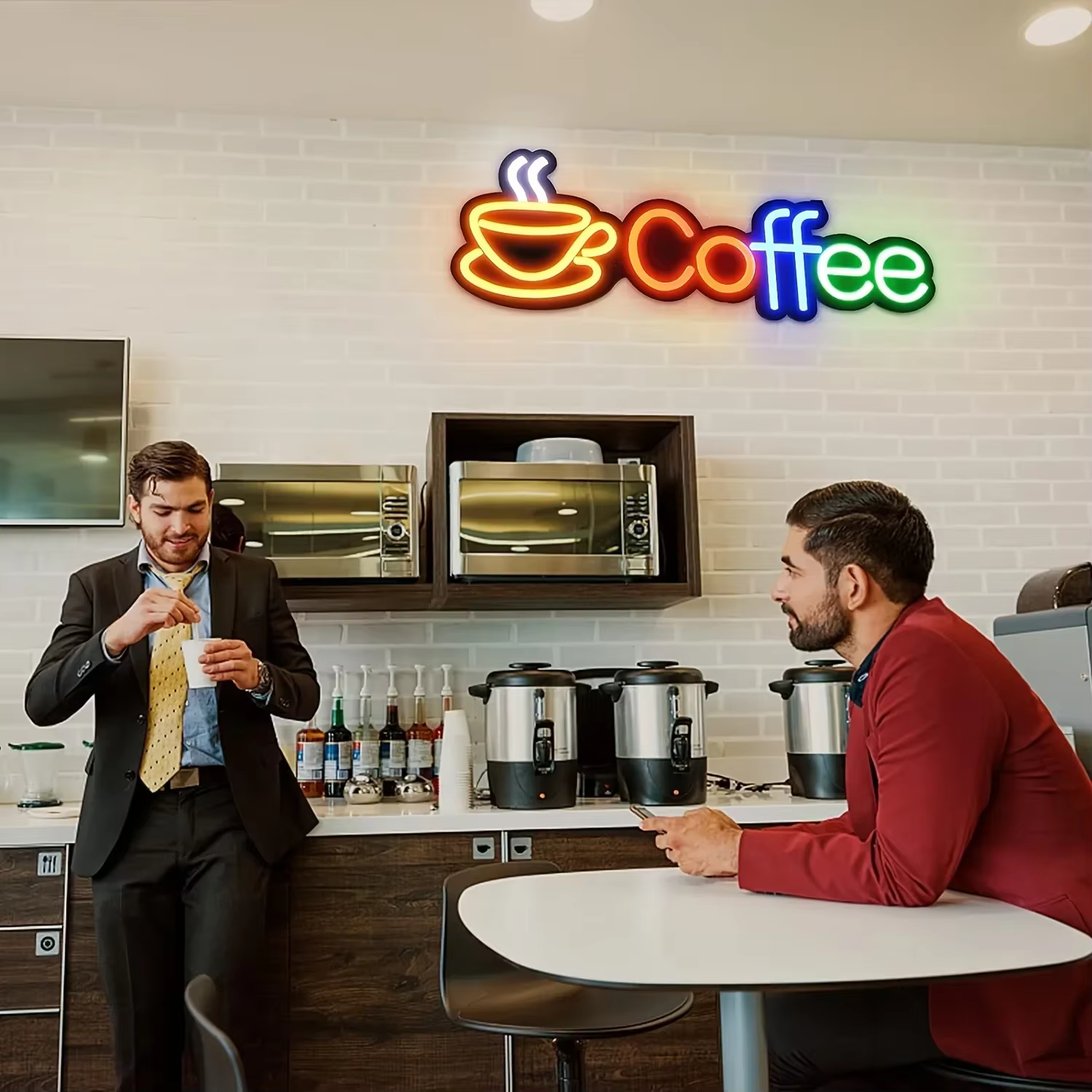Enseigne au néon de café