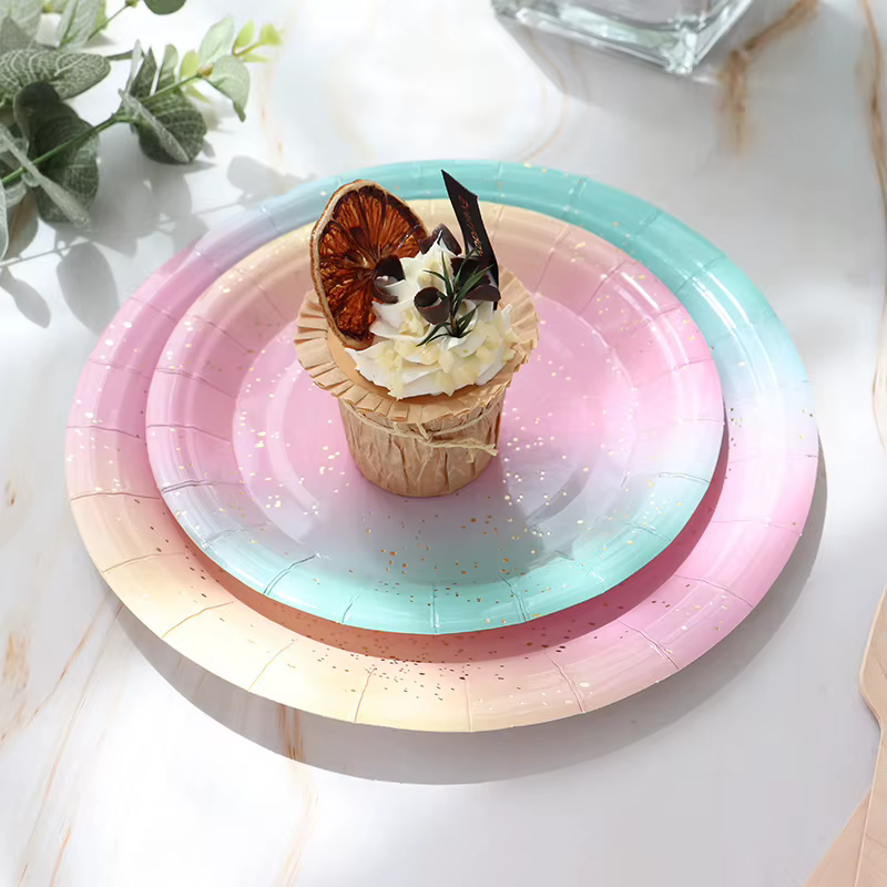 Ensemble de vaisselle Macaron arc-en-ciel pour fête d'anniversaire