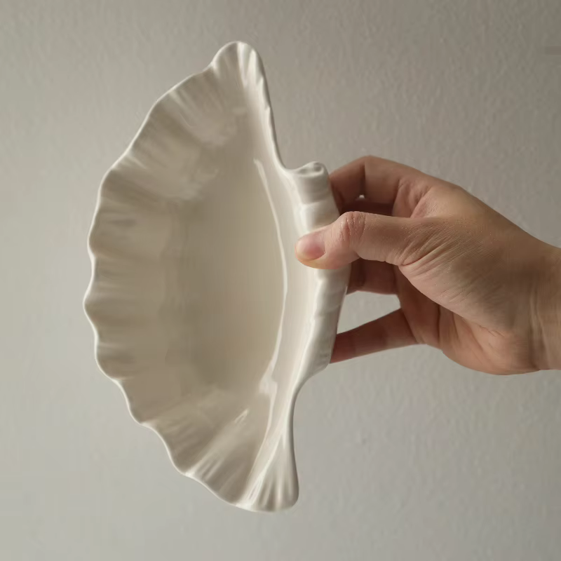 Ensemble d'assiettes en céramique scandinave