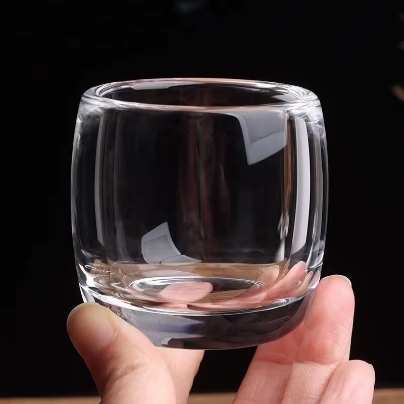 Tasse simple épaissie en verre de cristal