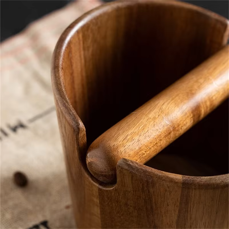 Boîte à marc de café en bois d'acacia
