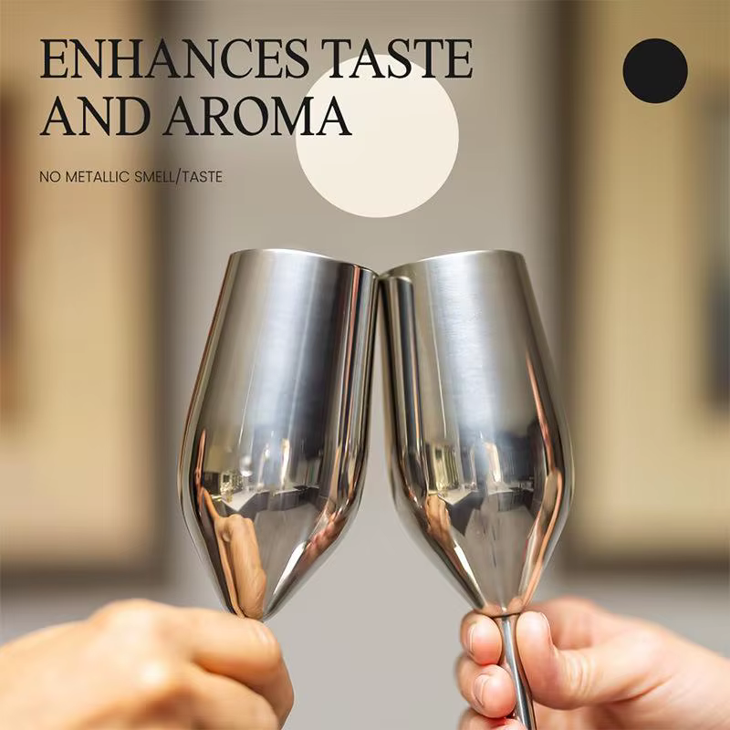 Verres à champagne élégants en acier inoxydable doré et argenté