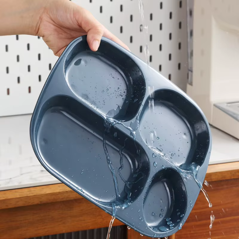 Assiette individuelle en plastique à 4 compartiments