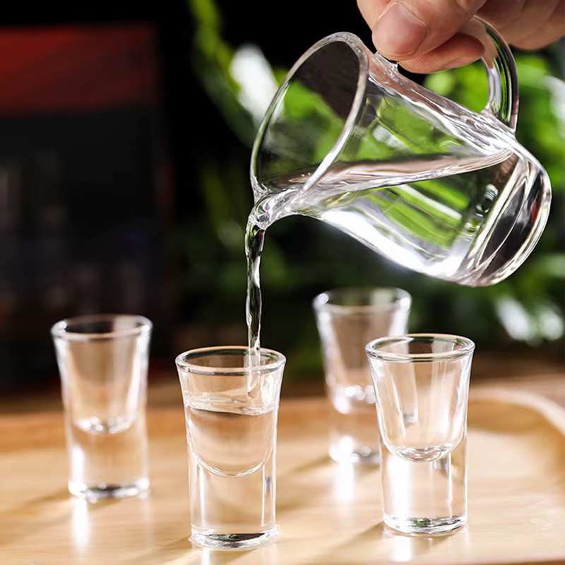Ensemble de verres à vin avec poignée de 120ml