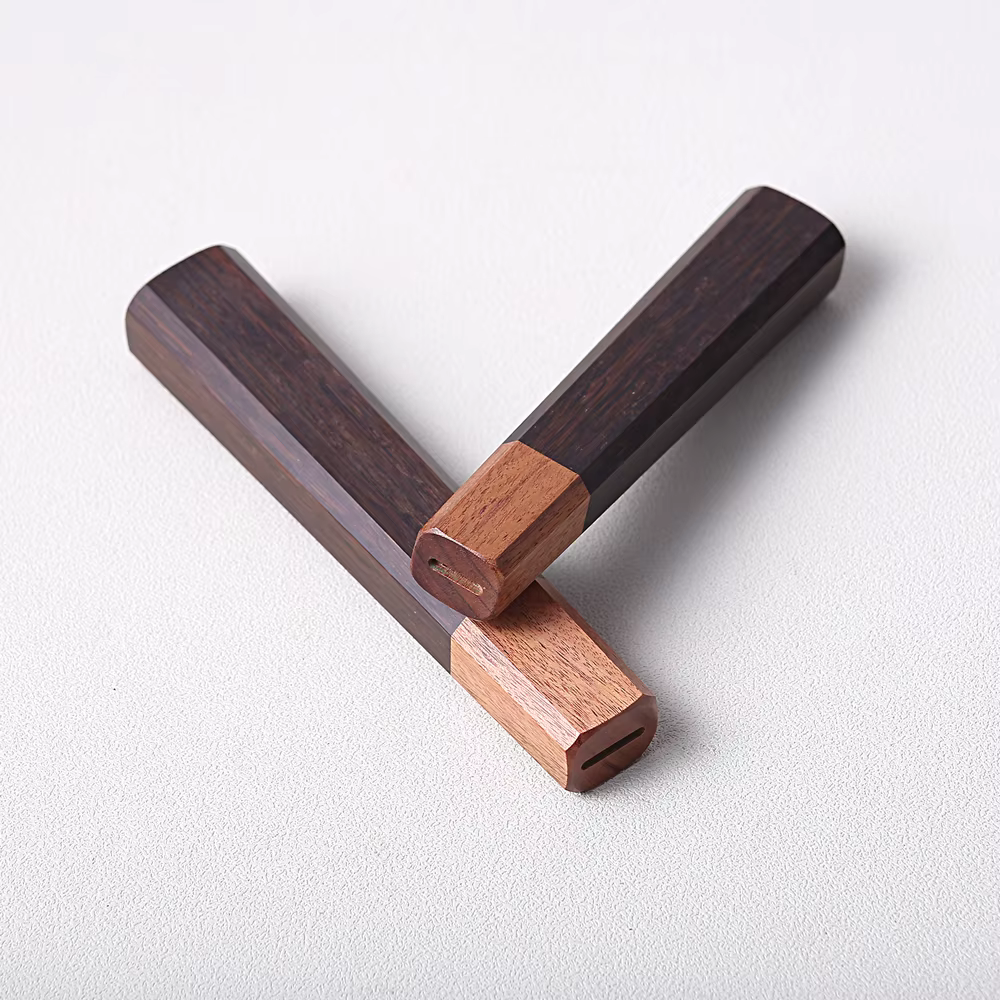 Couteau de cuisine de style japonais avec manche ergonomique naturel antidérapant pour couteaux de chef