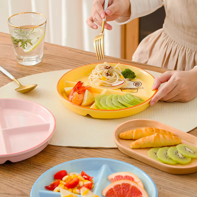 Assiette en céramique Snoopy Kawaii de grande capacité de 8 pouces