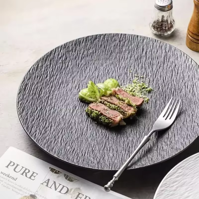 Assiette peu profonde à motif de pierre en céramique de 8 pouces