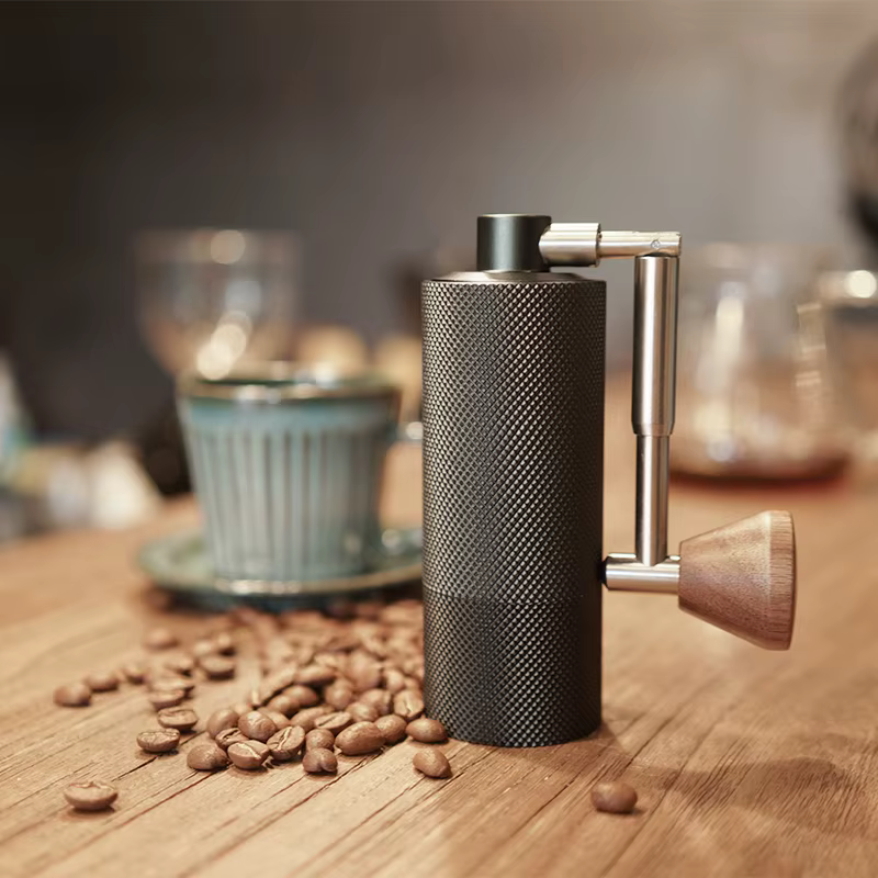 TIMEMORE CHESTNUT NANO 10 cm Mini moulin à café manuel portable en acier inoxydable CNC bavure opération manuelle
