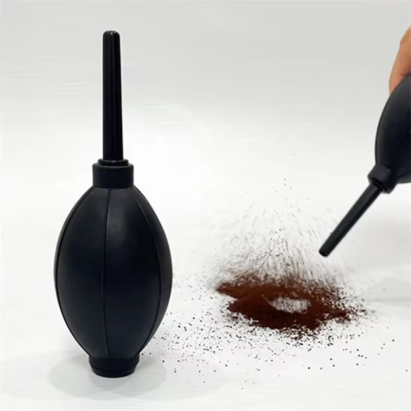 Outil de nettoyage de poudre de café