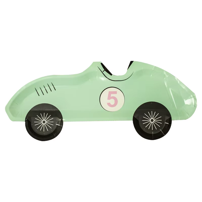 Assiettes en papier jetables en forme de voiture