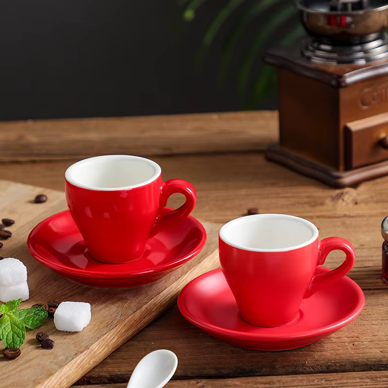 Tasse à café en céramique épaisse de couleur unie