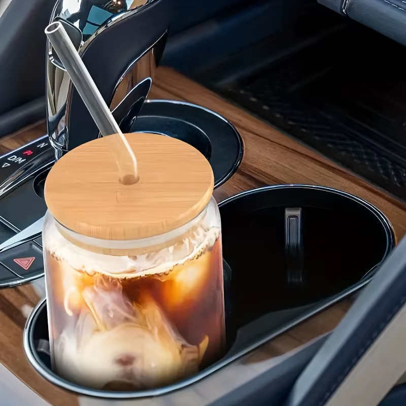 Tasse en verre en forme de boîte avec couvercle et paille