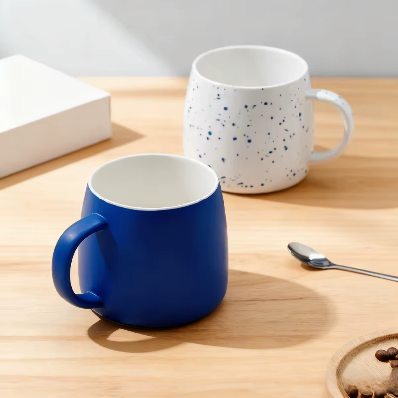Tasse en céramique bleue à encre de 500ml