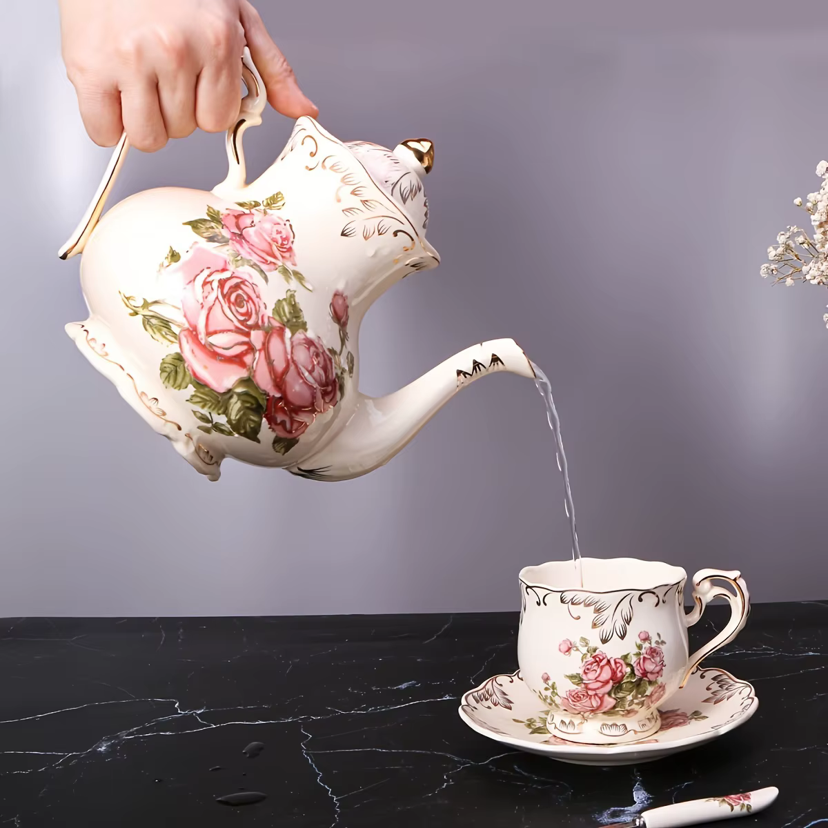 Théière en céramique rose / Tasse et soucoupe - Cafetière à bordure dorée - Cadeau élégant pour le thé de l'après-midi