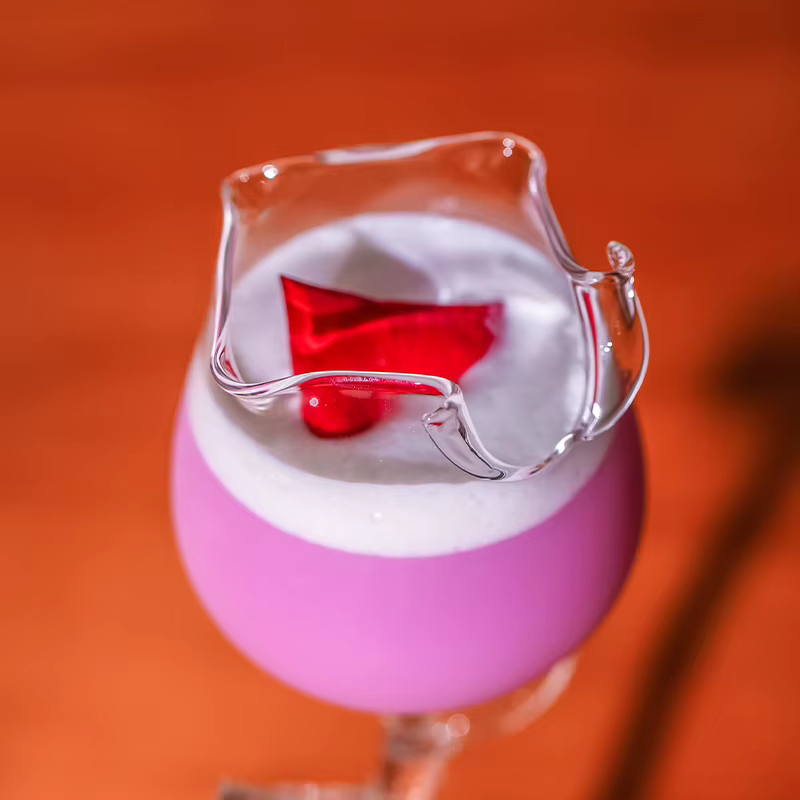 Verre à champagne en forme de rose
