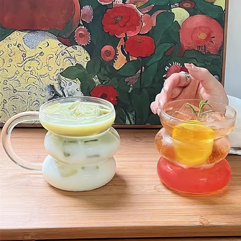 Tasse en verre transparente irrégulière de style Ins