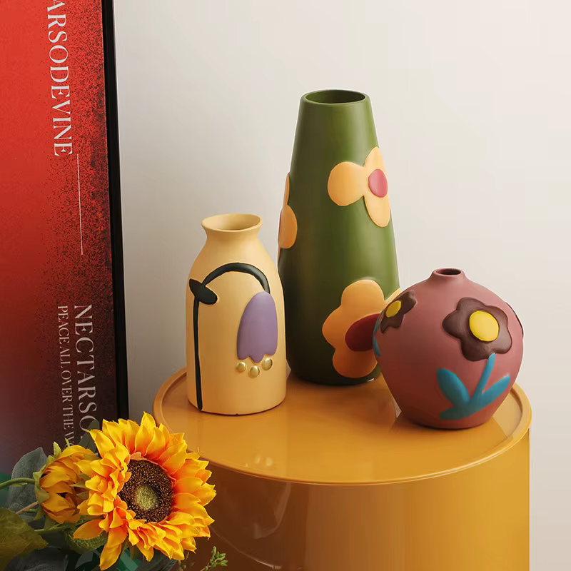 Vase en céramique de bureau